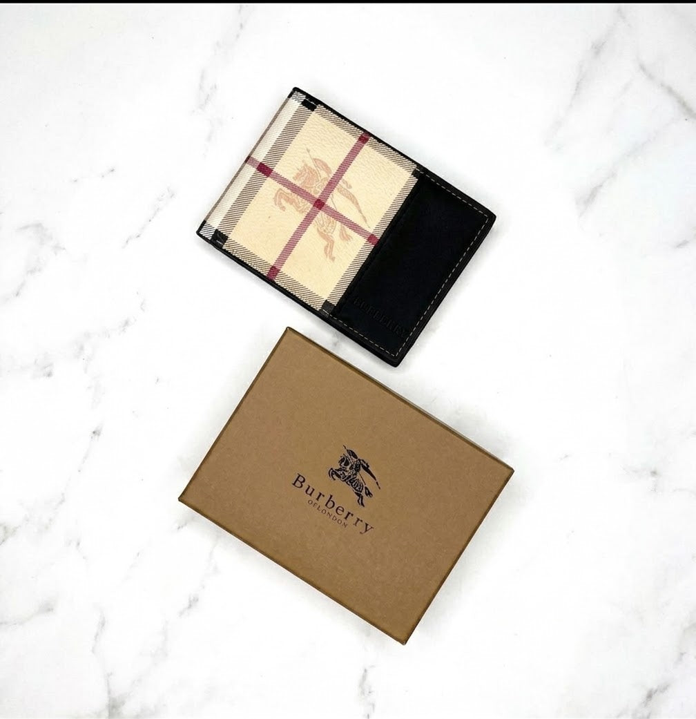 Burberry Wallet -D207