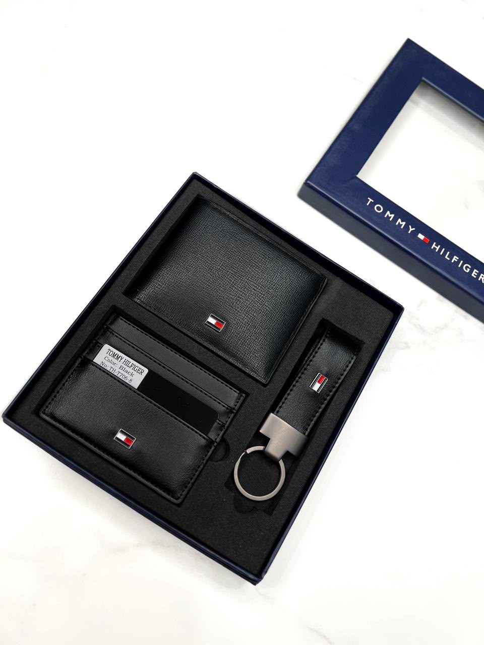 Tommy Hillfiger Bundle -D007